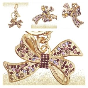 🌺NWT Coach Charm & Box🌺